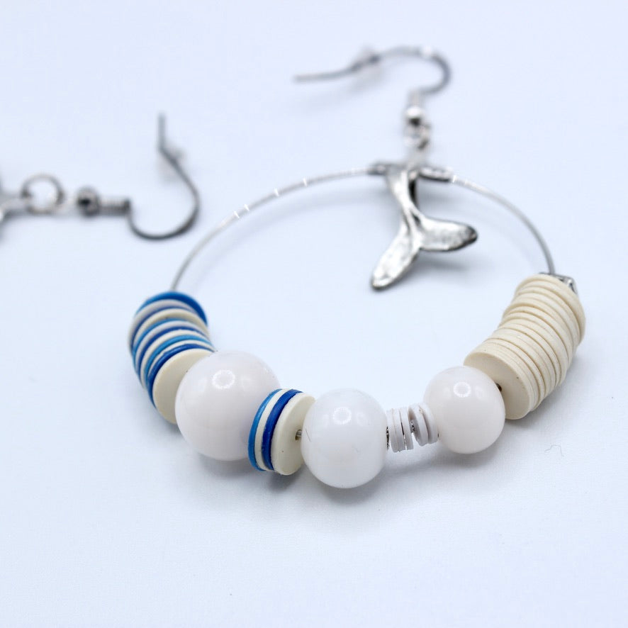 Créoles Asymétriques Heishis Blanca Murano - Labelle Ikeya Création Originale - Boucles d'oreilles