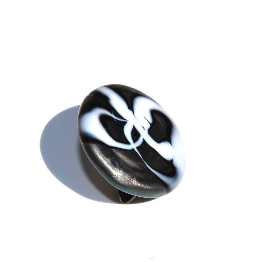 Uni vers l'Uni Kahélya N&B - Labelle Ikeya Création Originale - Broches