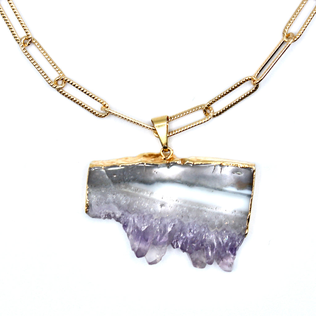 Pendentif d'exception Améthyste Brute sertie plaqué Or - Labelle Ikeya Création Originale - Sautoir