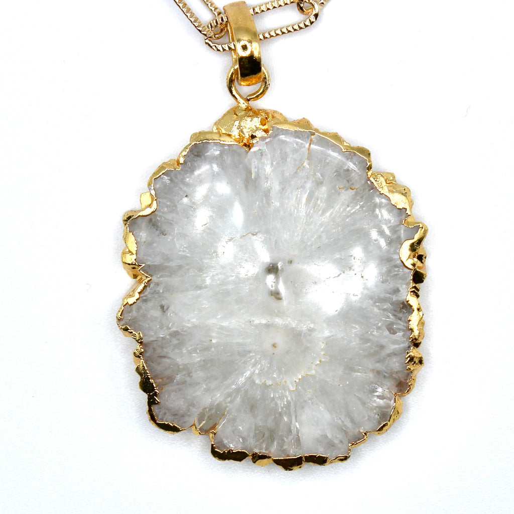 Pendentif d'exception Cristal de Roche serti plaqué Or - Labelle Ikeya Création Originale - Sautoir