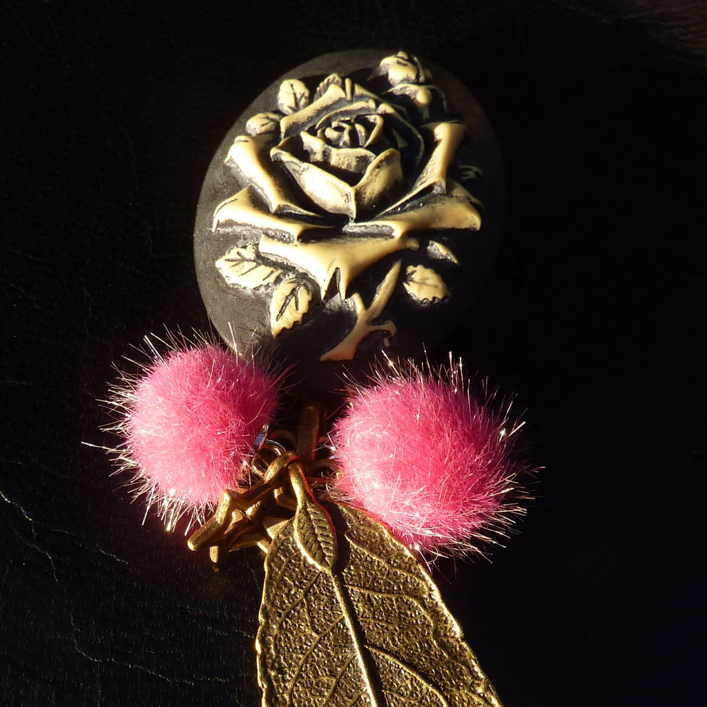 Rosarum Rosis Rosis - Labelle Ikeya Création Originale - Broches